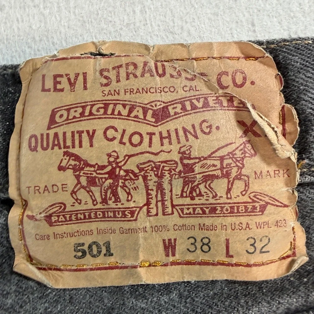 Levis 501 Mens 38x32 Faded Black Straight Leg Button Fly Jeans Made in USA